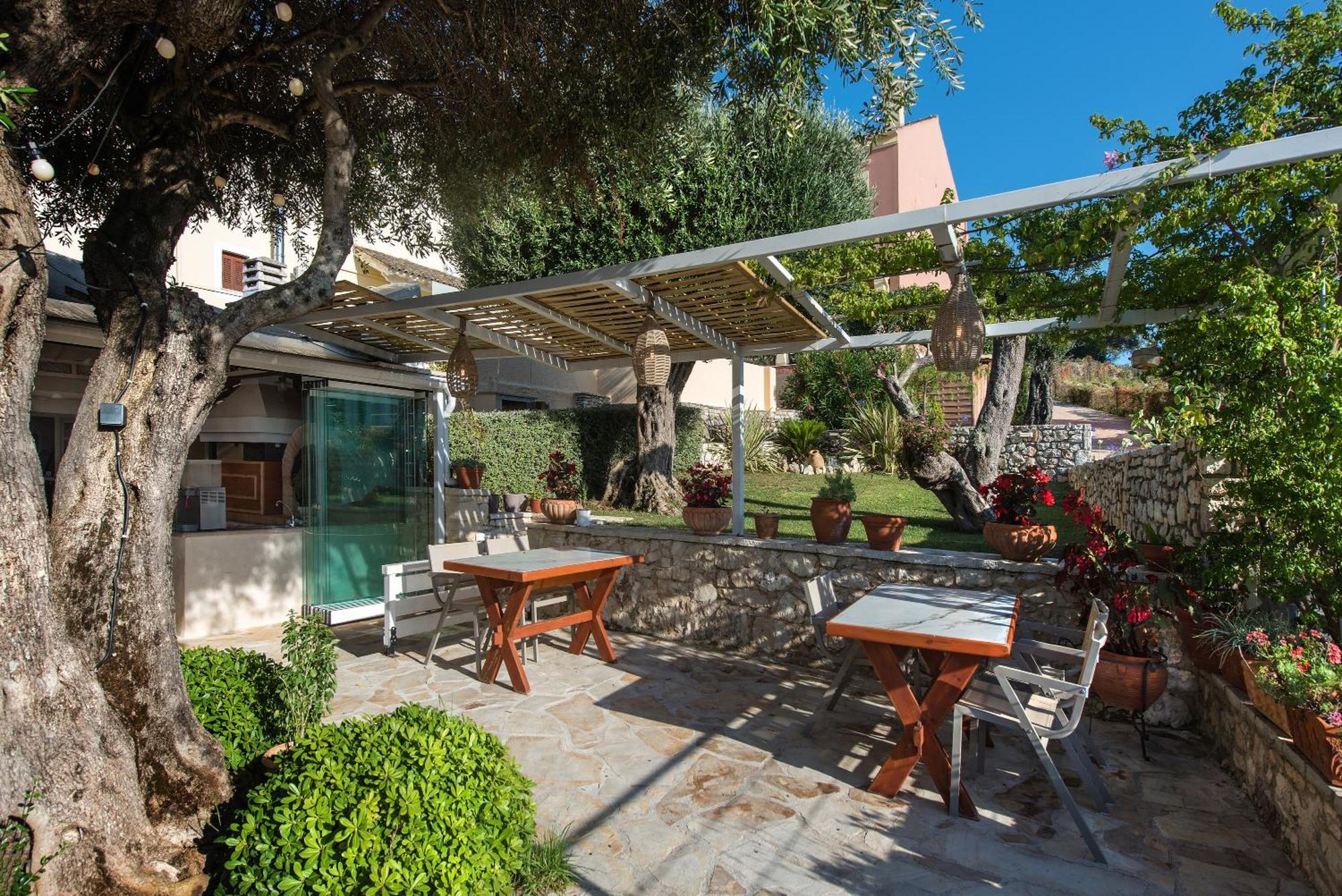 Hill Lofos Hotel Kassiopi Exterior foto